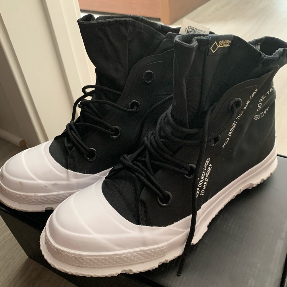 Converse Gore-Tex